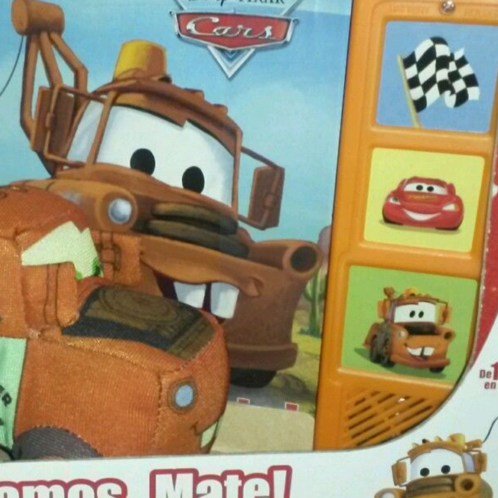 Disney Play Sound Book TOW MATER SPANISH Disney PIXAR Cars INCLUDES PLUSH TOY NW - Picture 2 of 4
